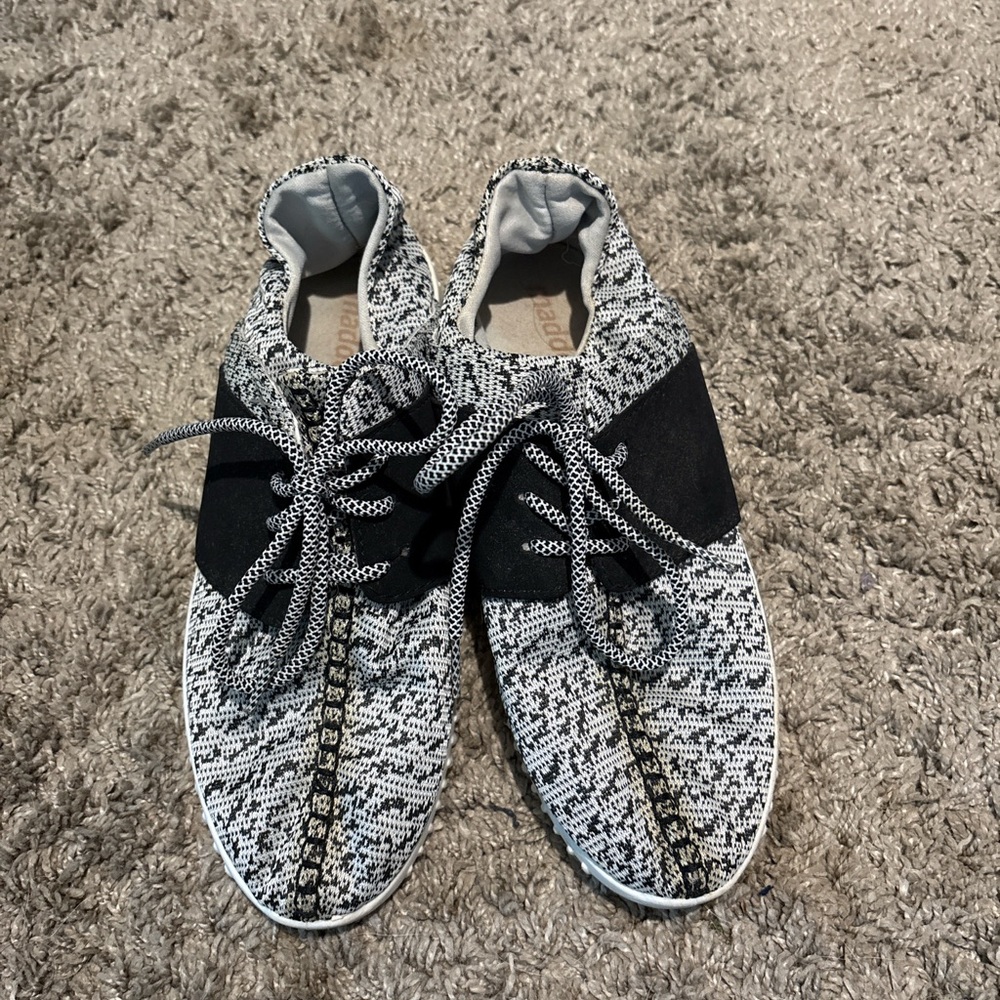 Steve Madden Black and White Sneakers